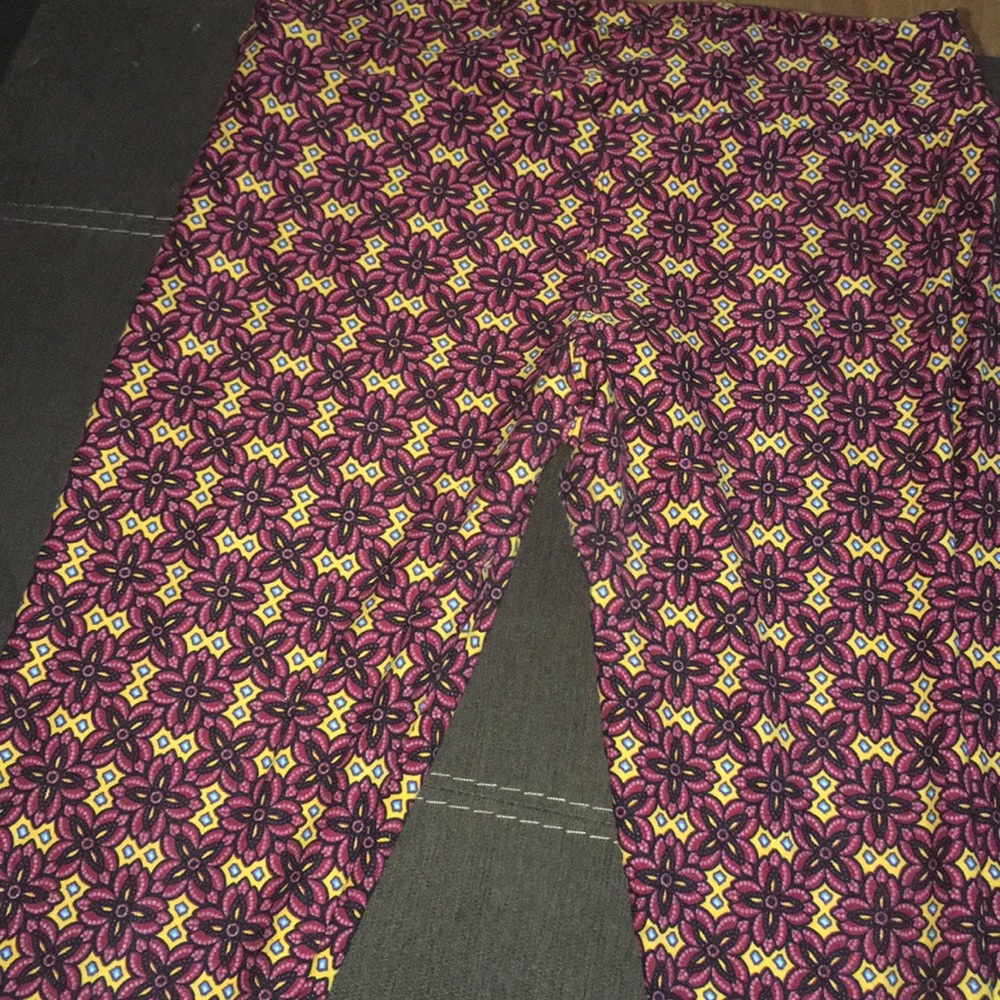 LuLaRoe Tall and curvy leggings